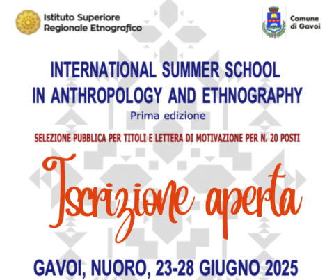 Annuncio iscrizione aperta summer school, sfondo bianco con loghi ed enti proponenti